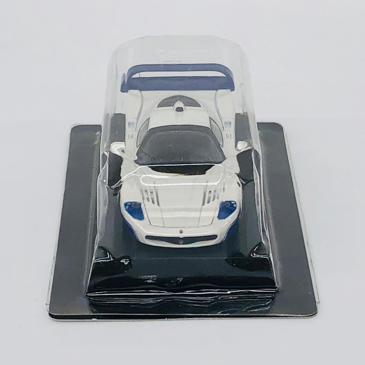 おもちゃ・玩具 1/64MaseratiMC12(ホワイト×ブルー)「マセラッティミニカーコレクション」サークルK・サンクス限定 Maserati MC12 1/64スケール サークルK・サンクス限定【加古川物流】