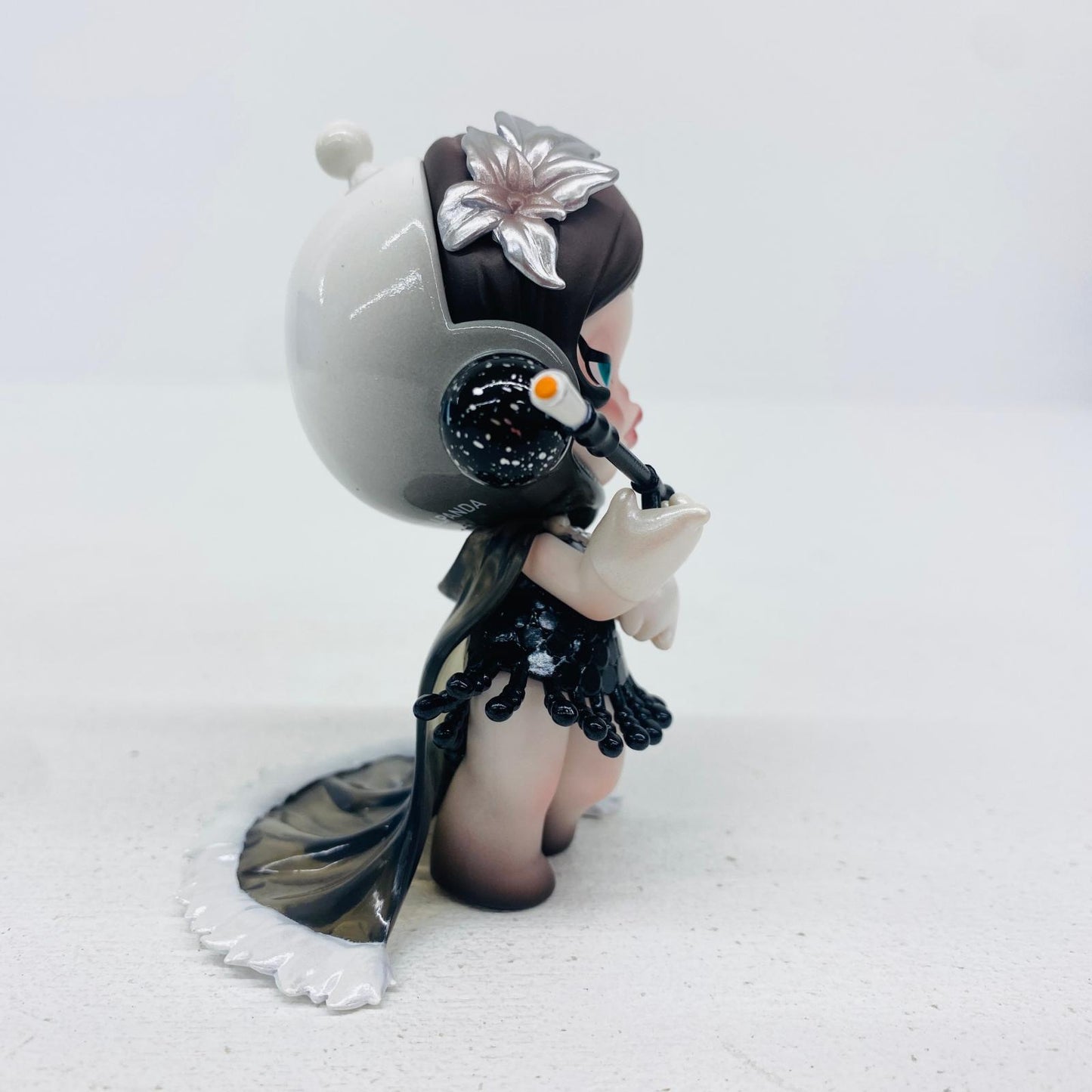 フィギュア SKULLPANDA 「POPMART Spotlight POPMART 13th Anniversary シリーズ」 SKULLPANDA Spotlight POPMART 13th Anniversary【フィギュア】【加古川物流】