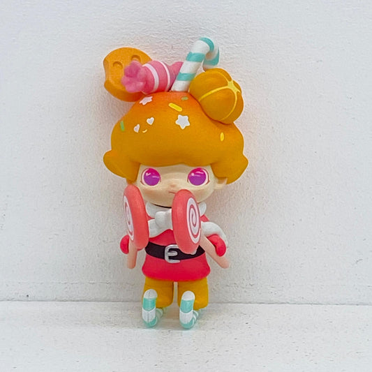 フィギュア Candy 「POPMART DIMOO Christmas クリスマス 2020シリーズ」 Candy DIMOO Christmas クリスマス 2020【フィギュア】【加古川物流】