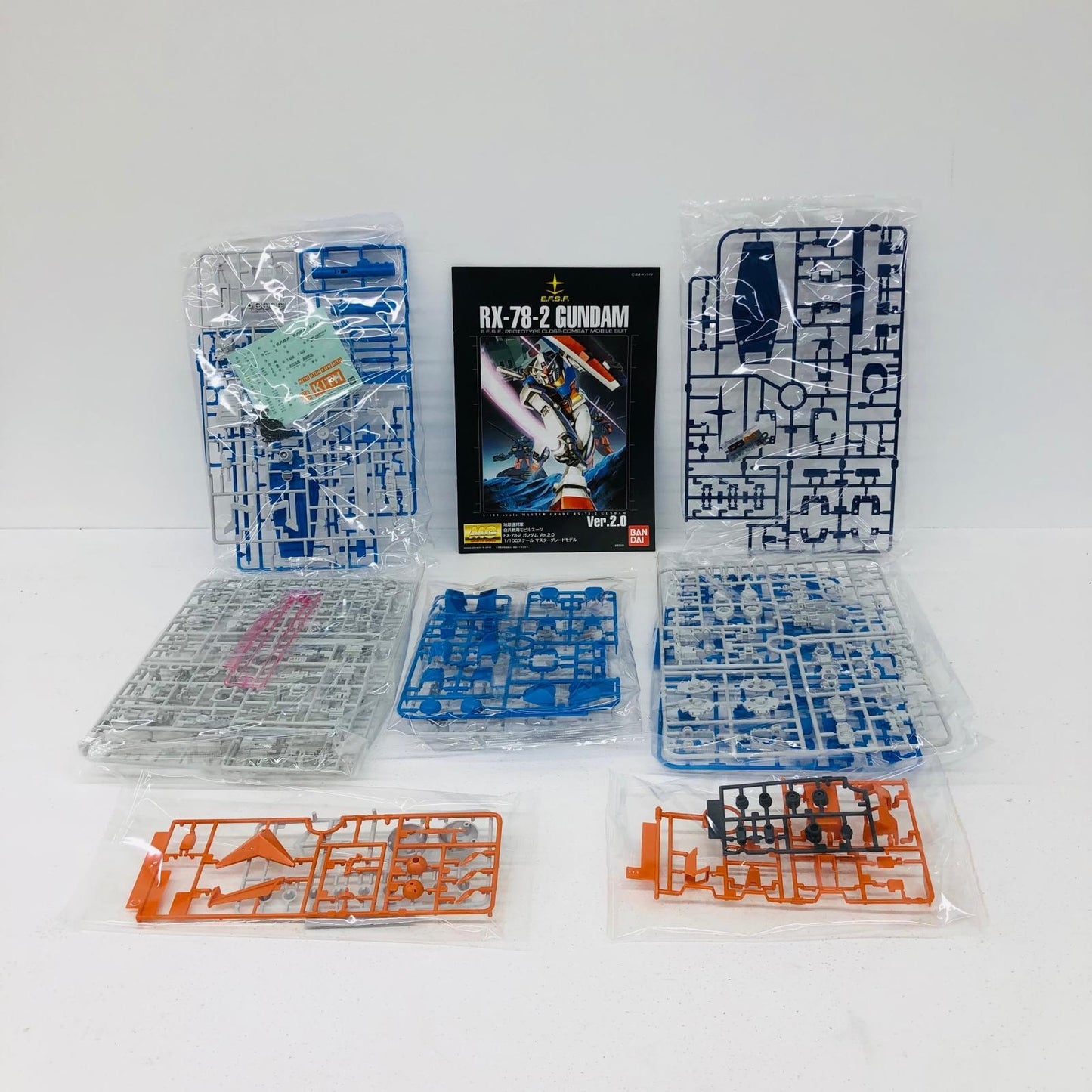 プラモデル 1/100MGKITHRX-78-2ガンダムVer.2.0「機動戦士ガンダム」KITHApp限定[5069776] KITHRX-78-2ガンダムVer.2.0 MG KITHApp限定 5069776【加古川物流】