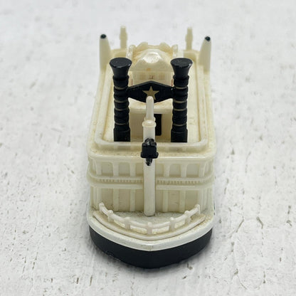 おもちゃ・玩具 1/445 蒸気船マークトウェイン号 東京ディズニーランド(ホワイト/中国製) 「トミカ ディズニービークルコレクション」 東京ディズニーリゾート限定 蒸気船マークトウェイン号 東京ディズニーリゾート限定 ''1/445【加古川物流】