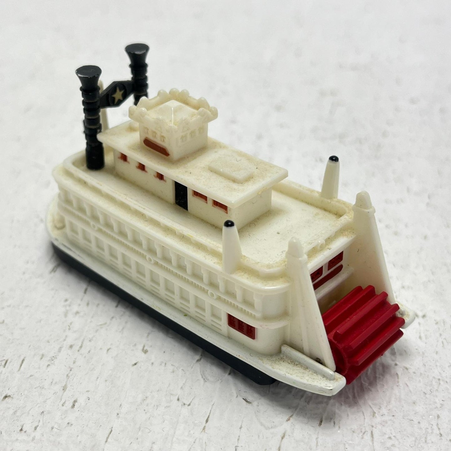 おもちゃ・玩具 1/445 蒸気船マークトウェイン号 東京ディズニーランド(ホワイト/中国製) 「トミカ ディズニービークルコレクション」 東京ディズニーリゾート限定 蒸気船マークトウェイン号 東京ディズニーリゾート限定 ''1/445【加古川物流】
