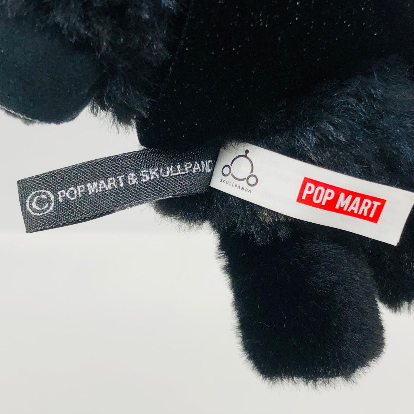 ぬいぐるみ Darkness「SKULLPANDA You Found Me! シリーズ ぬいぐるみペンダント」 Darkness SKULLPANDA You Found Me! ぬいぐるみペンダント【加古川物流】