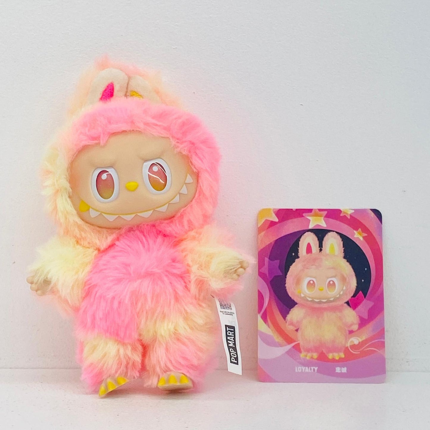 ぬいぐるみ LOYALTY「THE MONSTERS Big into Energy シリーズ ぬいぐるみペンダント」POPMART LOYALTY THE MONSTERS Big into Energy【加古川物流】