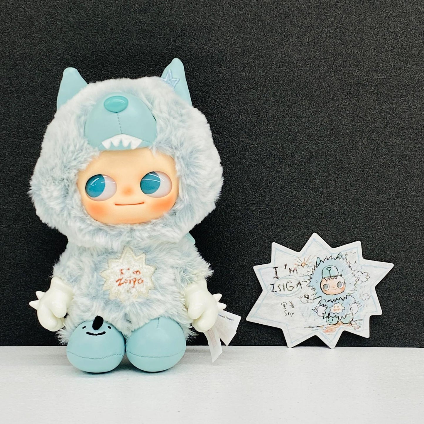ぬいぐるみ Shy 「POPMART ZSIGA I'm Zsigaシリーズ ぬいぐるみペンダント」 Shy POPMART ZSIGA I'm Zsigaシリーズ ぬいぐるみペンダント【加古川物流】