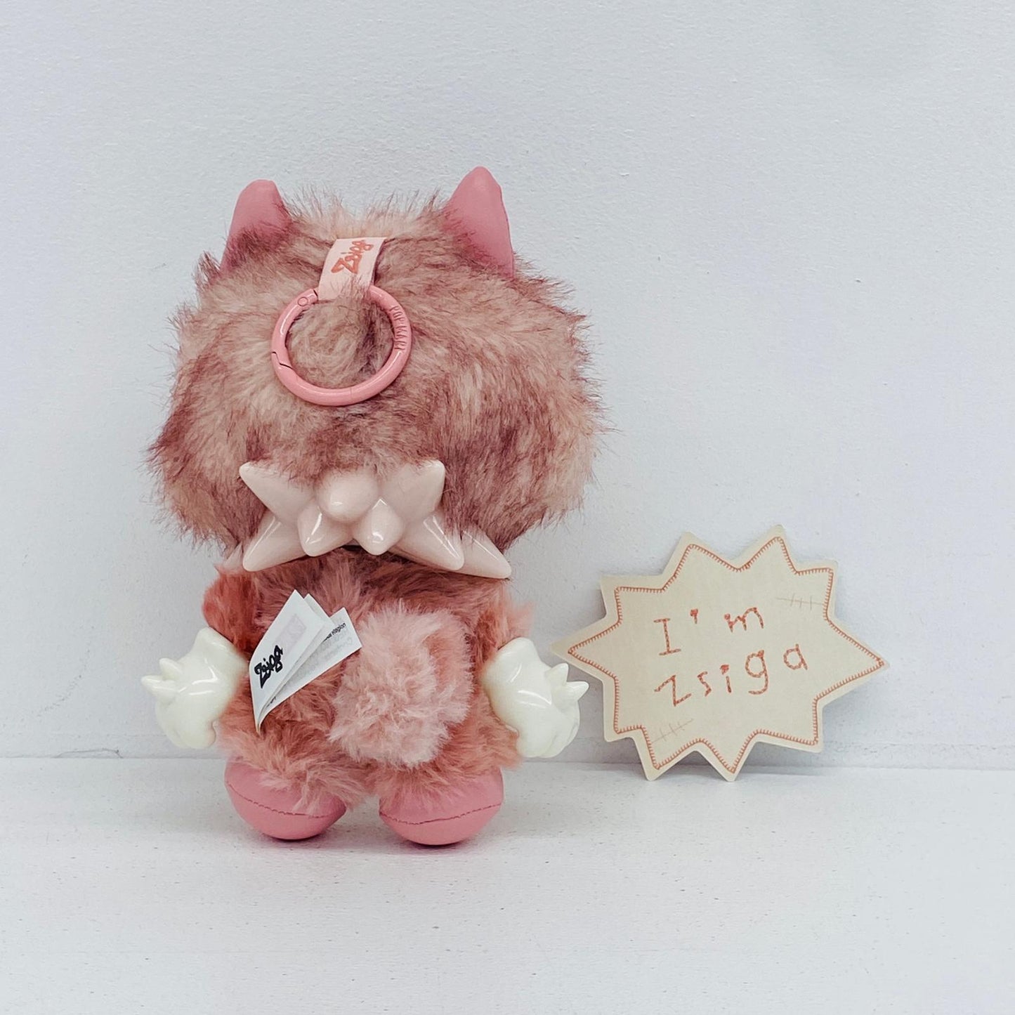 ぬいぐるみ Strong-Willed 「POPMART ZSIGA I'm Zsigaシリーズ ぬいぐるみペンダント」 Strong POPMART ZSIGA I'm Zsigaシリーズ ぬいぐるみペンダント【加古川物流】