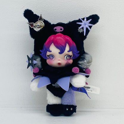 ぬいぐるみ SKULLPANDA×KUROMI ぬいぐるみペンダント 「POPMART SKULLPANDA×サンリオキャラクターズ」 SKULLPANDA×KUROMI POPMART SKULLPANDA×サンリオキャラクターズ【加古川物流】