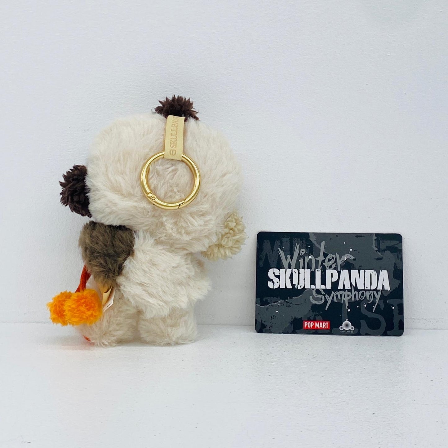 ぬいぐるみ Ode to Cocoa「SKULLPANDA Winter Symphony シリーズ ぬいぐるみペンダント」 Ode to Cocoa SKULLPANDA Winter Symphony ぬいぐるみペンダント【加古川物流】