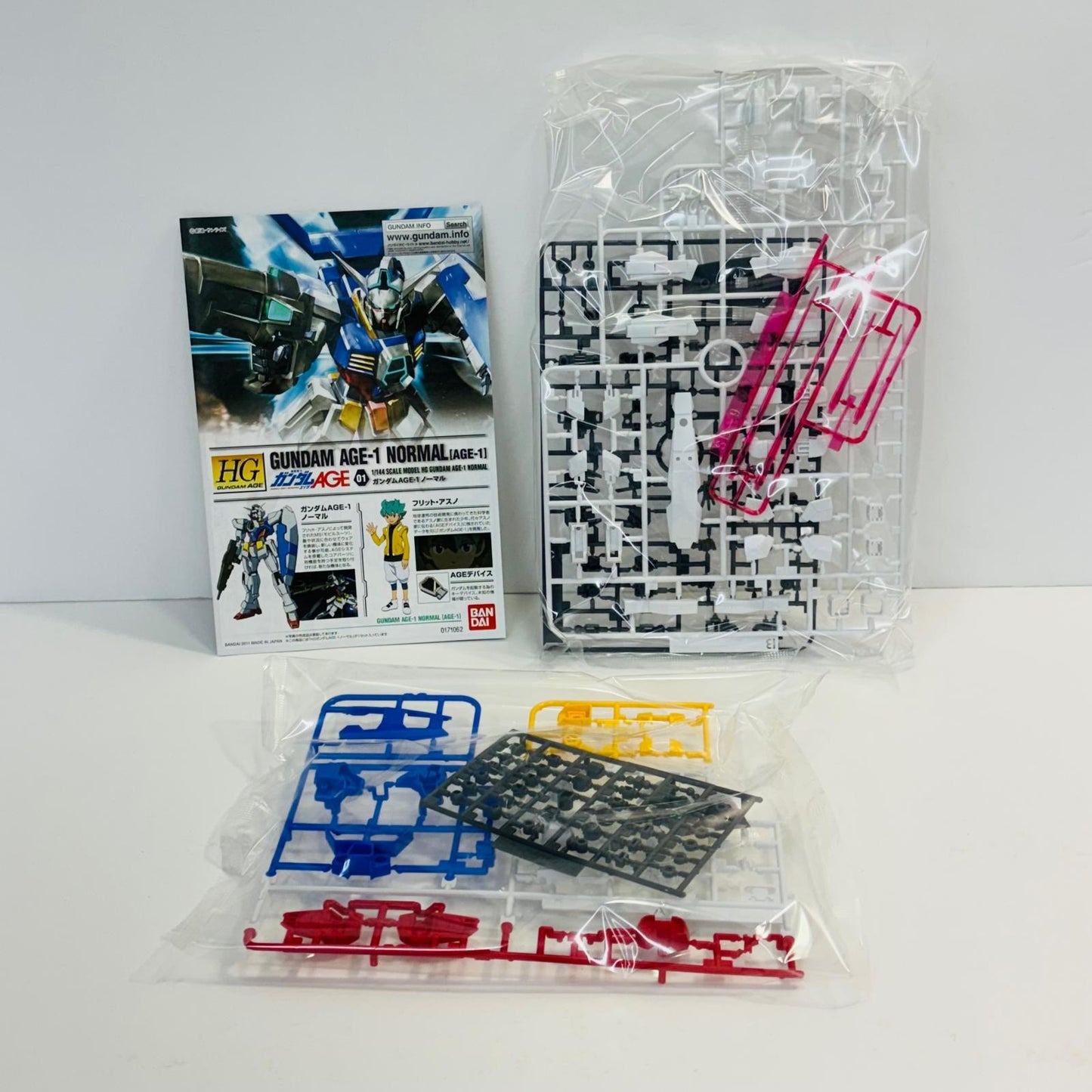 プラモデル 1/144HGAGE-1ガンダムAGE-1ノーマル「機動戦士ガンダムAGE」 AGE-1ガンダムAGE-1ノーマル HG【加古川物流】