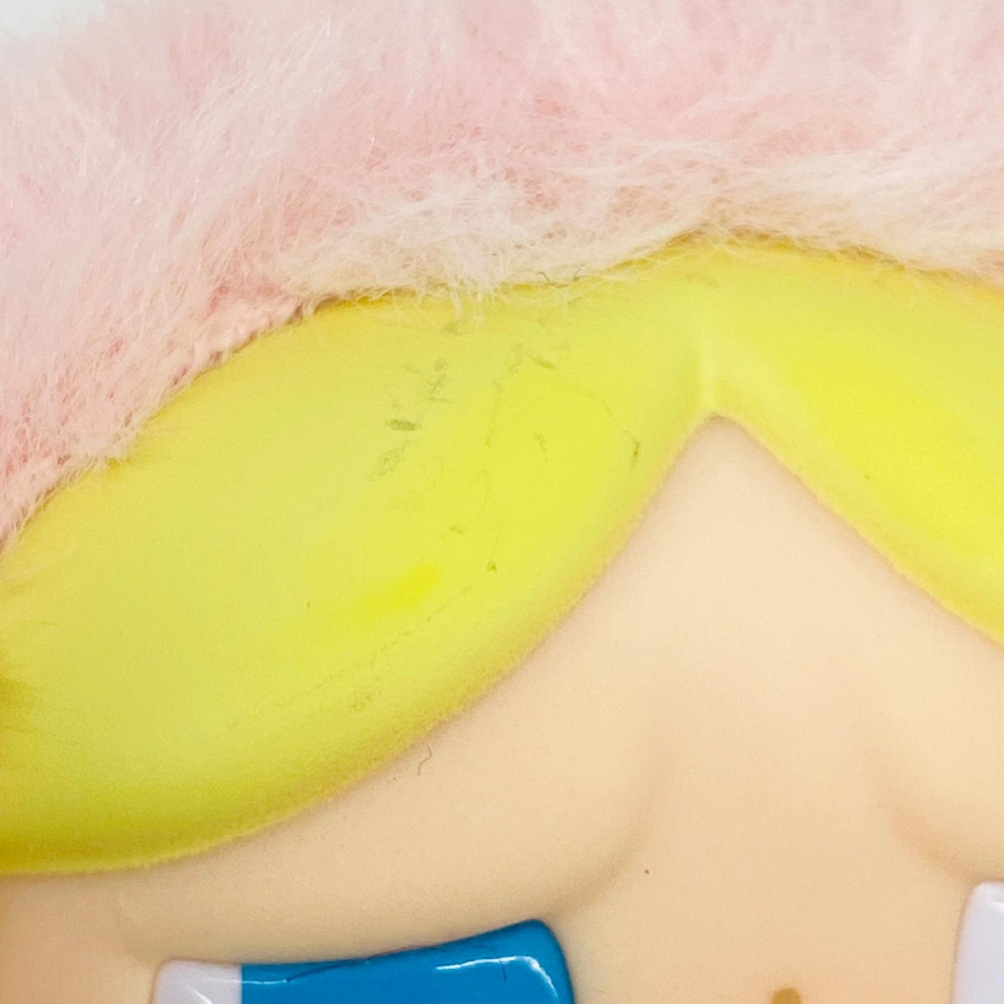 ぬいぐるみ CRYBABY Crying For Love ぬいぐるみペンダント Love You POPMART Love You Cherry Much CRYBABY Crying For Love ぬいぐるみペンダント【加古川物流】