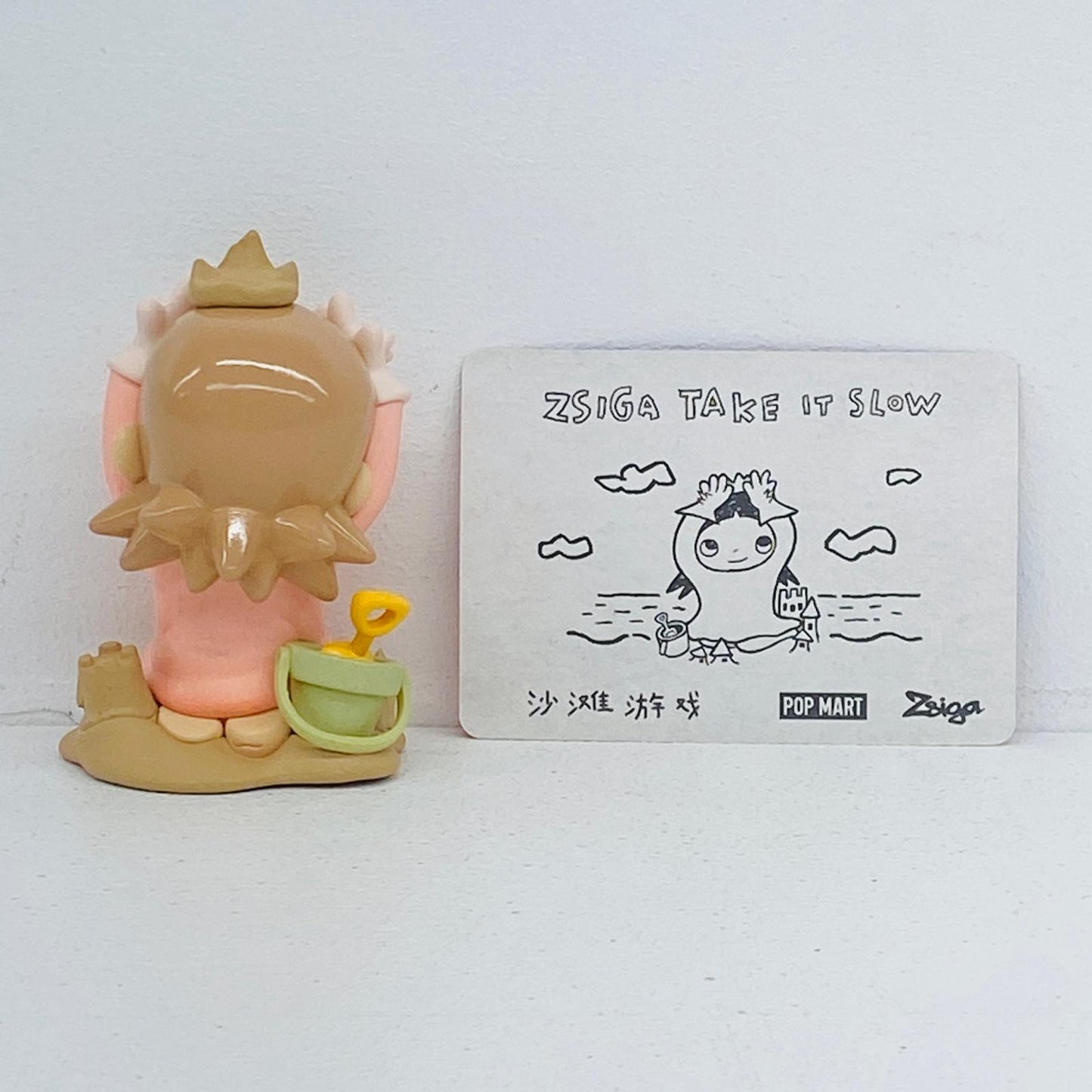フィギュア Building Sandcastles Zsiga Take It Slow シリーズ Building Sandcastles Zsiga Take It Slow シリーズ【フィギュア】【加古川物流】