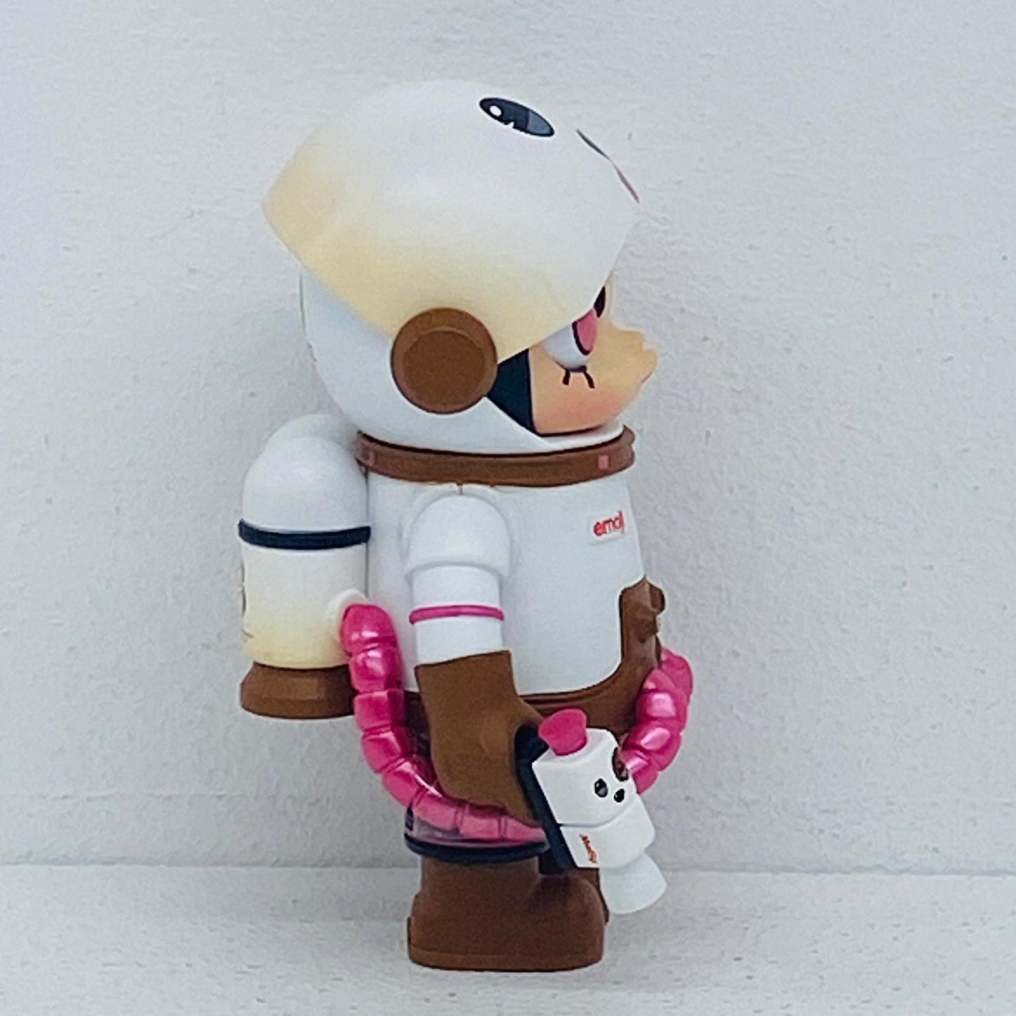 フィギュア HAPPY PUPPY 「POPMART MEGA SPACE MOLLY 100%×emoji シリーズ」 HAPPY PUPPY MEGA SPACE MOLLY 100%×emoji シリーズ【フィギュア】【加古川物流】
