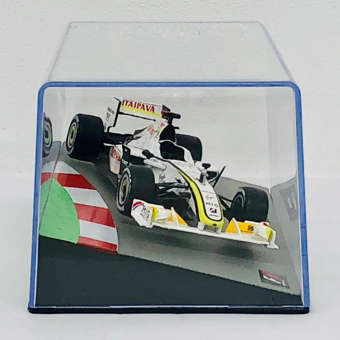 おもちゃ・玩具 [単品] 1/43 ブラウン BGP001 2009 ITAIVPAVA(ホワイト×イエロー) 「F1マシンコレクション全国版」 第23号同梱品 ブラウン BGP001 2009 ITAIVPAVA 1/43スケール 23【加古川物流】