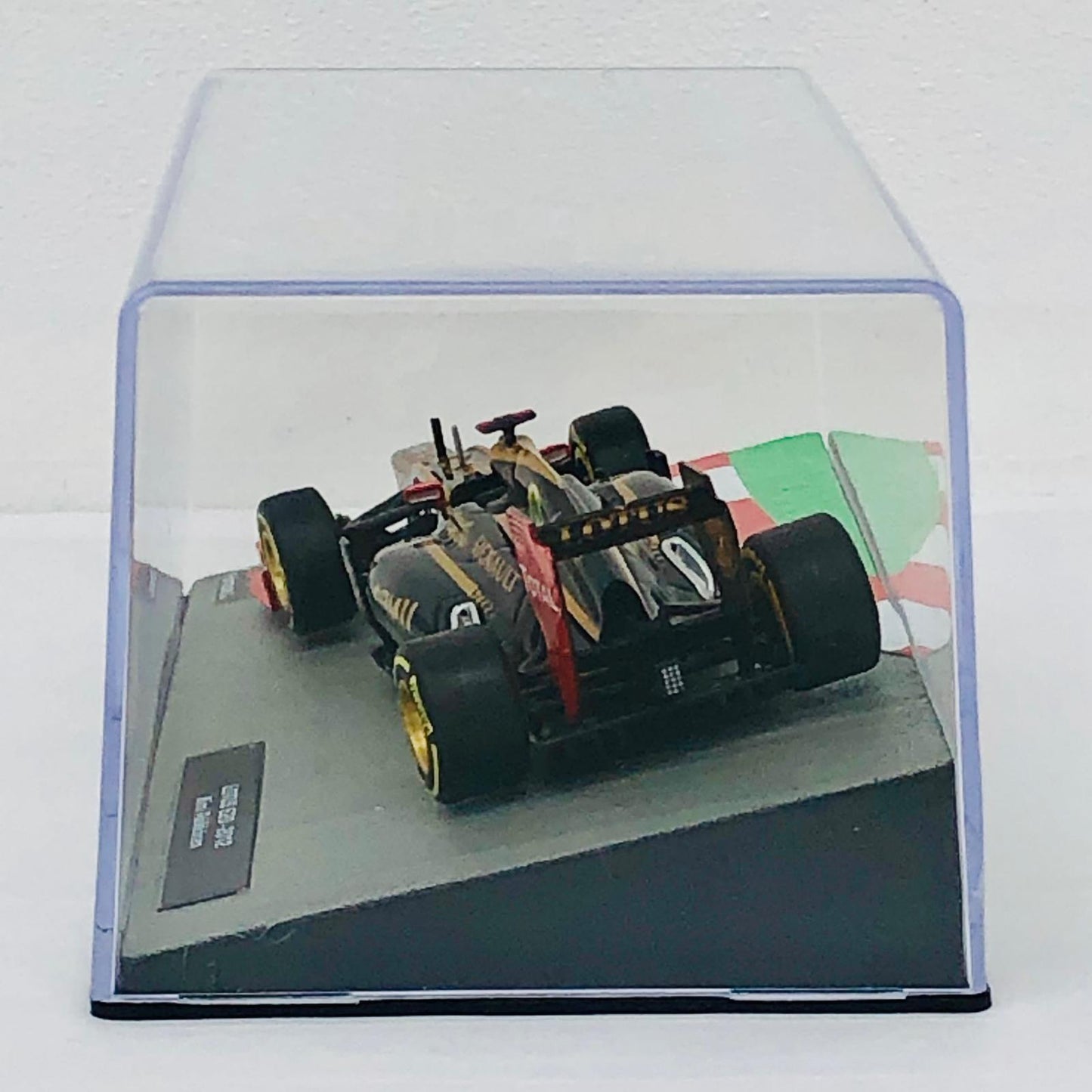 おもちゃ・玩具 [単品] 1/43 LOTUS E20 2012 CLEAR #9(ブラック×ゴールド) 「F1マシンコレクション全国版」 第87号同梱品 LOTUS E20 2012 CLEAR #9 1/43スケール 87【加古川物流】