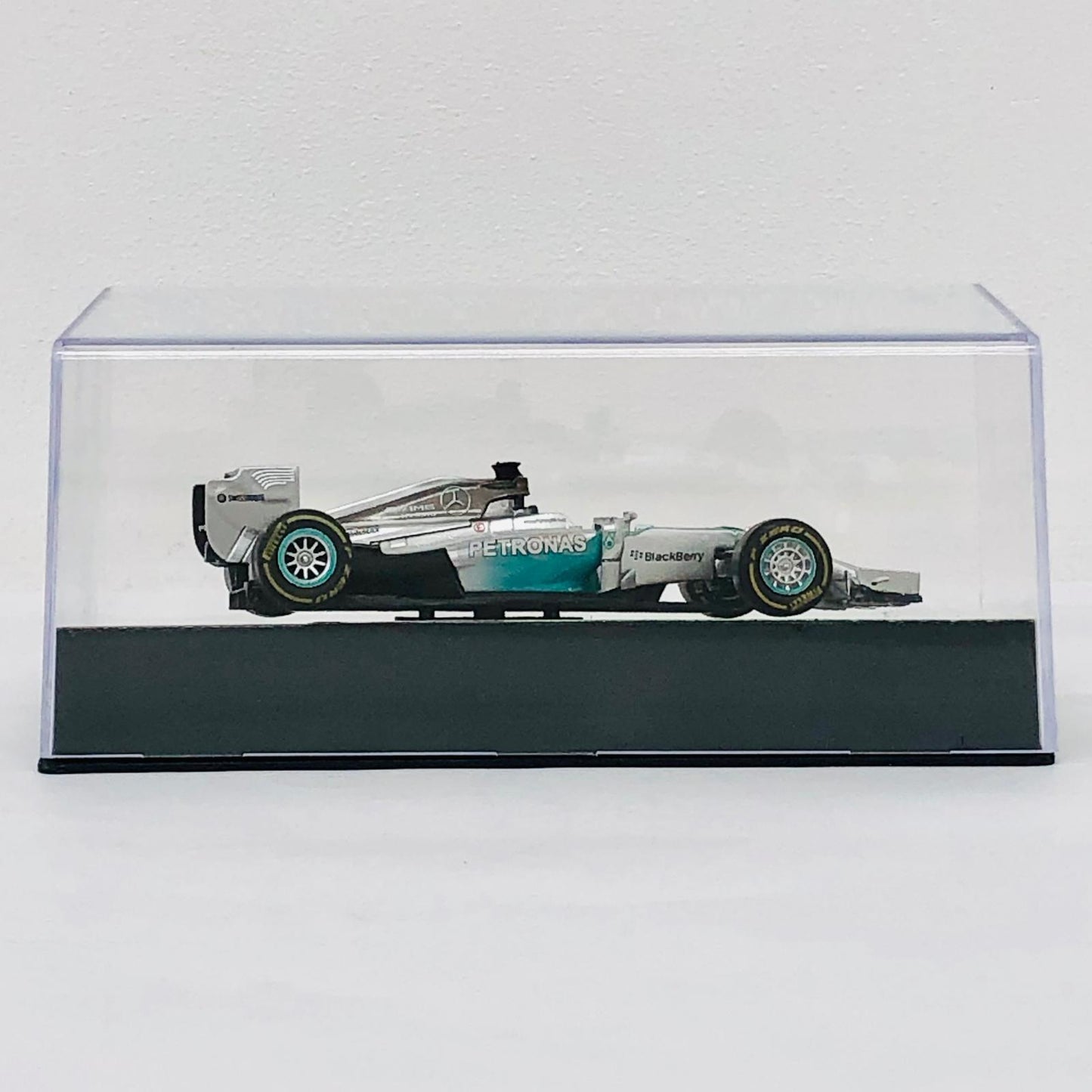 おもちゃ・玩具 [単品] 1/43 メルセデス F1 W05 Hybrid 2014 #14 PETRONAS(シルバー×グリーン) 「F1マシンコレクション全国版」 第18号同梱品 メルセデス F1 W05 Hybrid 2014 #14 1/43スケール 18【加古川物流】