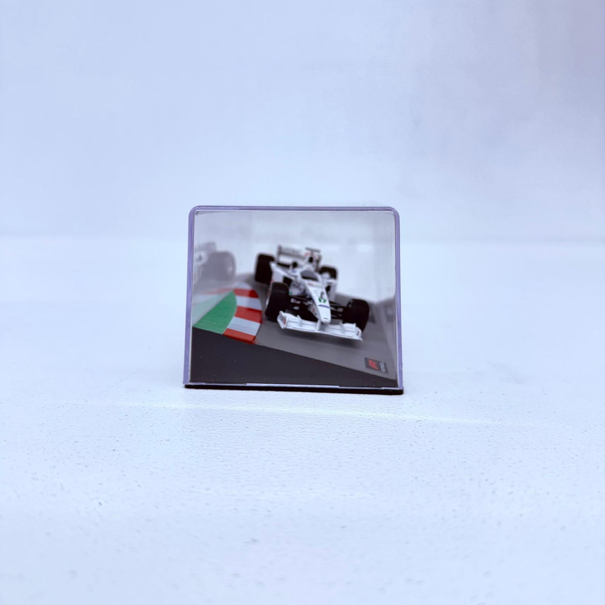 おもちゃ・玩具 [単品] 1/43 STEWART SF3 1999(ホワイト×ブルー) 「F1マシンコレクション全国版 第55号」 同梱品 STEWART SF3 1999(ホワイト×ブルー) 1/43スケール 第55号同梱品【加古川物流】