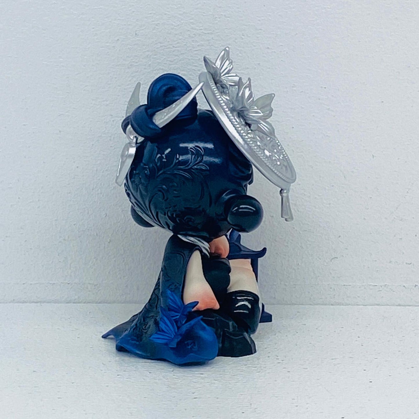 フィギュア Butterfly Whisperer 「Matchless POPMART 14th Anniversary シリーズ」 Butterfly Whisperer Matchless POPMART 14th Anniversary【フィギュア】【加古川物流】