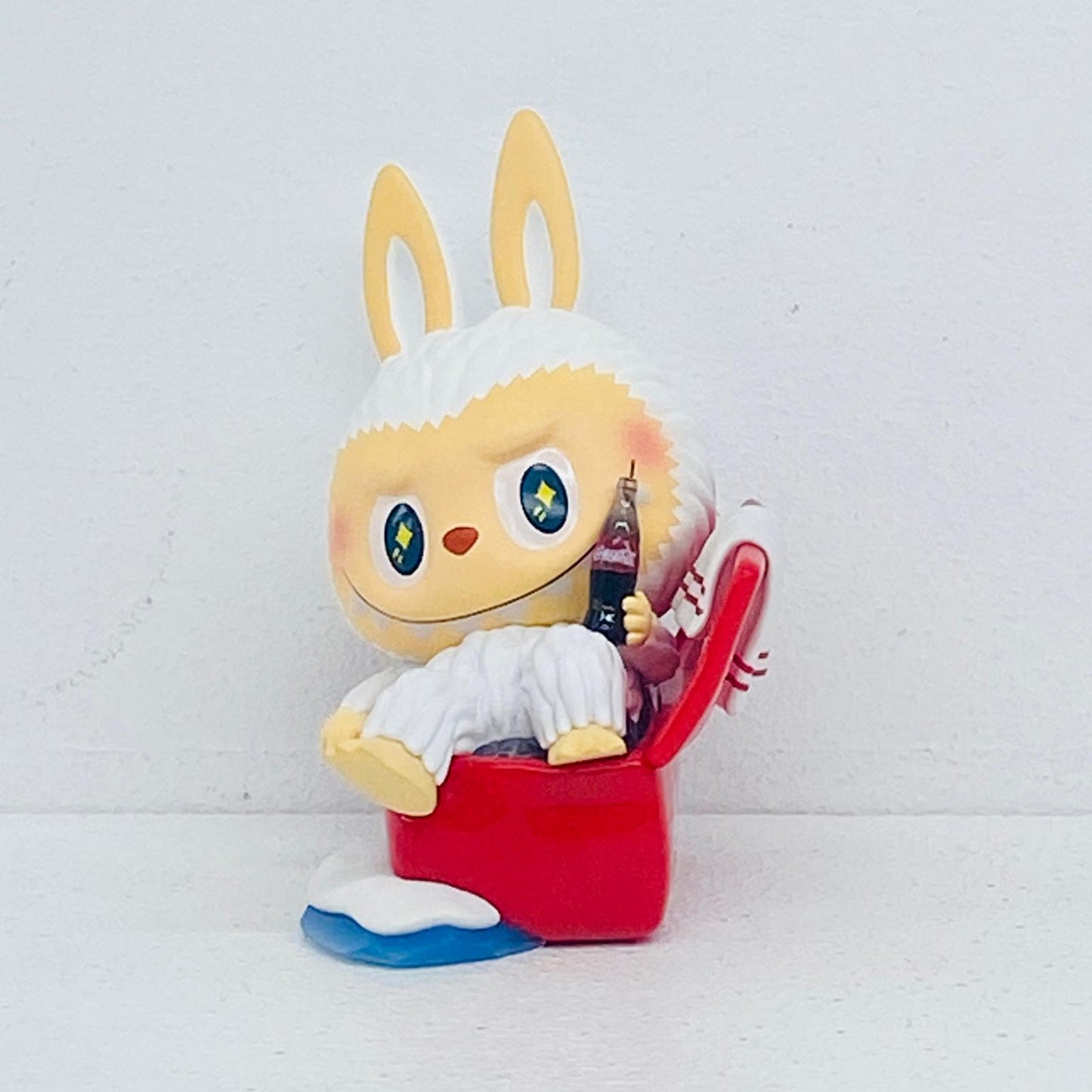 フィギュア Special Sofa 「POPMART THE MONSTERS コカ・コーラ シリーズ」 Special Sofa THE MONSTERS コカ・コーラ【フィギュア】【加古川物流】