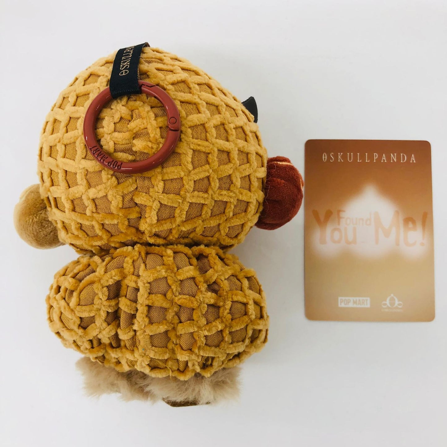 ぬいぐるみ Pranky Peanut「SKULLPANDA You Found Me! シリーズ ぬいぐるみペンダント」 Pranky Peanut SKULLPANDA You Found Me! シリーズ ぬいぐるみペンダント【加古川物流】