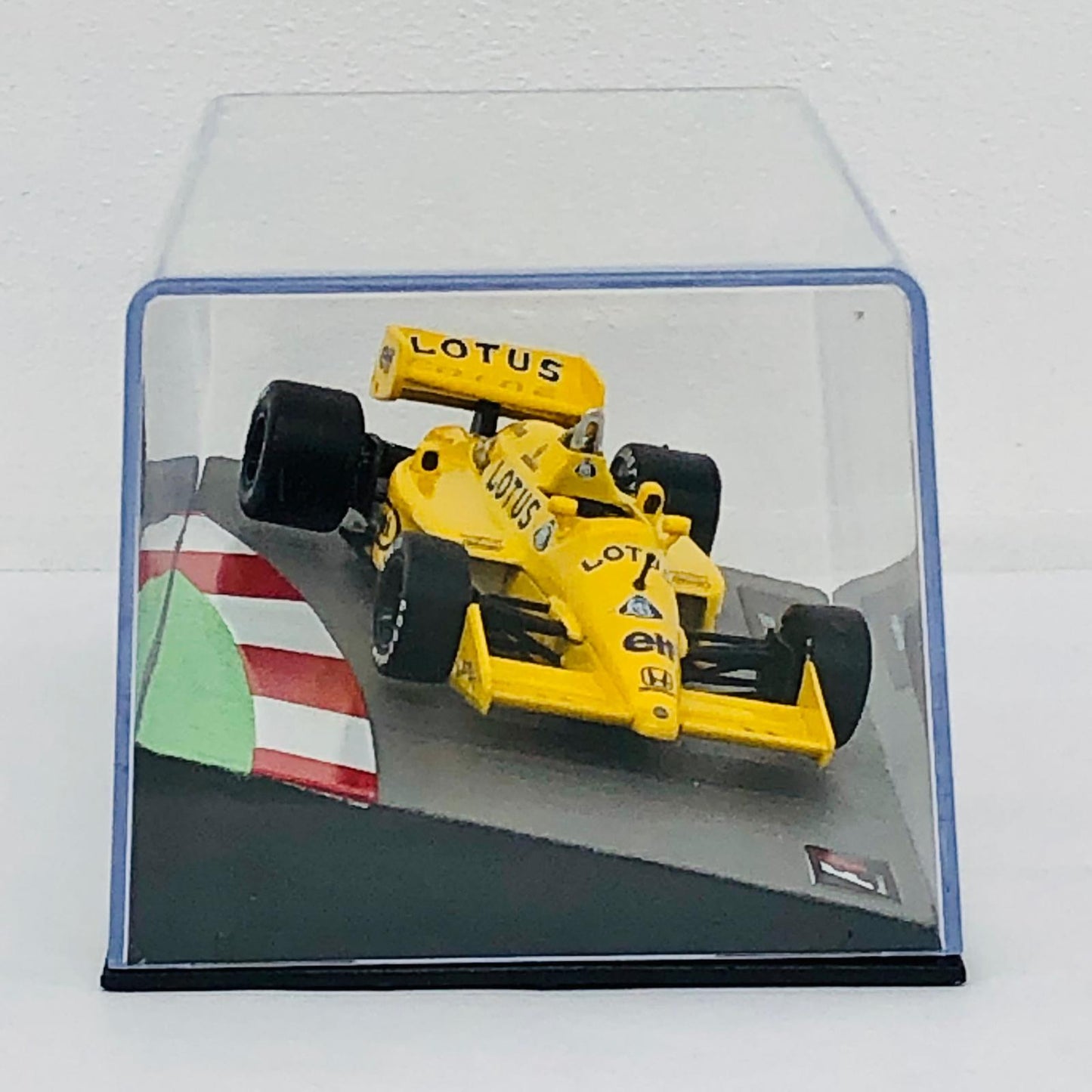 おもちゃ・玩具 [単品] 1/43 LOTUS 99T 1987 DeLonghi #11(イエロー) 「F1マシンコレクション全国版」 第2号付録 LOTUS 99T 1987 #11 1/43スケール 2【加古川物流】