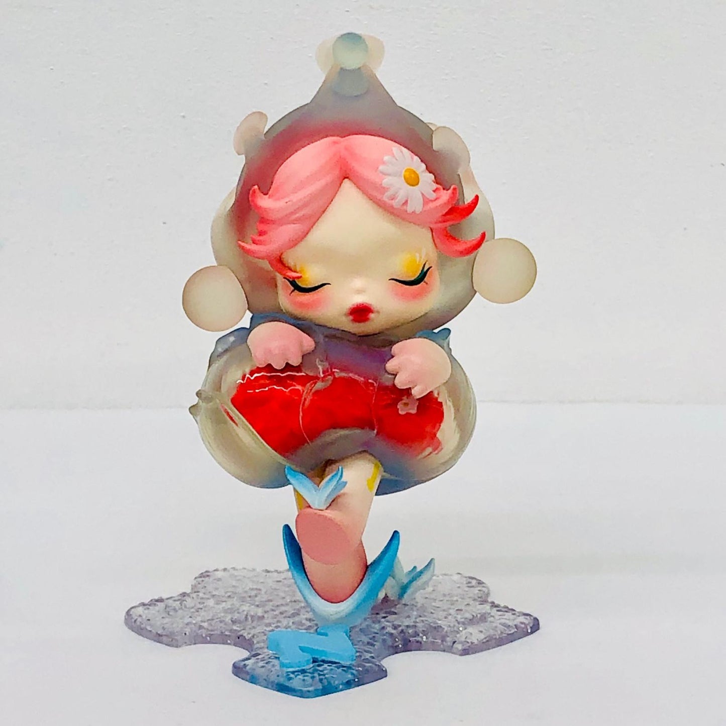 フィギュア Navigating in Dew 「POPMART Hand in Hand シリーズ」 Navigating in Dew Hand in Hand シリーズ【フィギュア】【加古川物流】