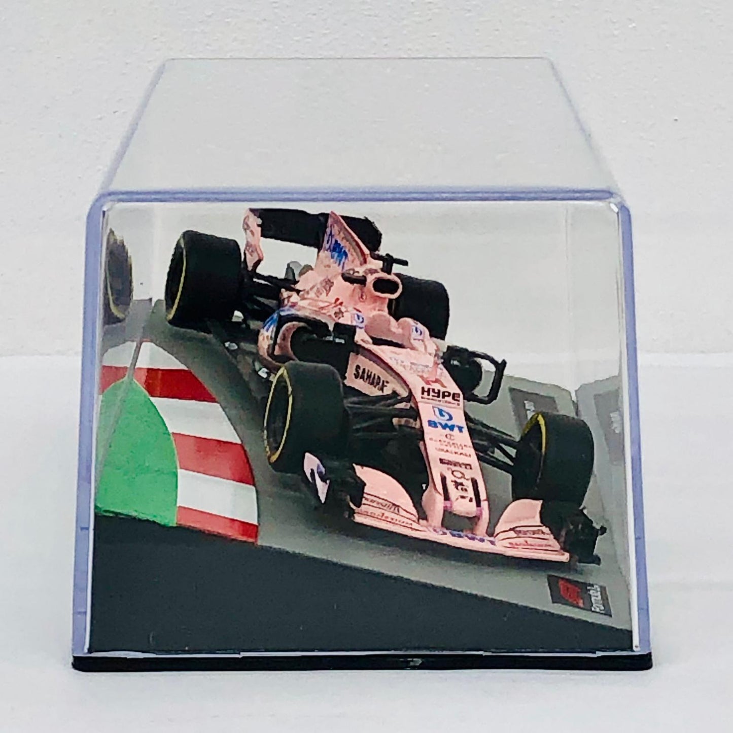 おもちゃ・玩具 [単品] 1/43 FORCE INDIA VJM10 2017 #11 セルジオ・ペレス(ピンク×ブルー×レッド) 「F1マシンコレクション全国版 129」 同梱品 FORCE INDIA VJM10 2017 #11 1/43スケール 129【加古川物流】