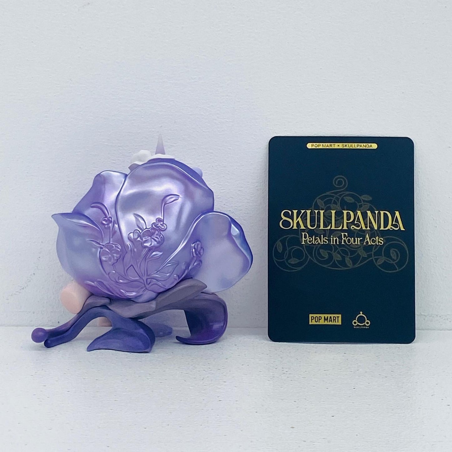 フィギュア The Budding Fable 「POPMART SKULLPANDA Petals in Four Acts シリーズ」 The Budding Fable 「POPMART SKULLPANDA Petals in Four Acts SKULLPANDA Petals in Four Acts シリーズ【フィギュア】【加古川物流】