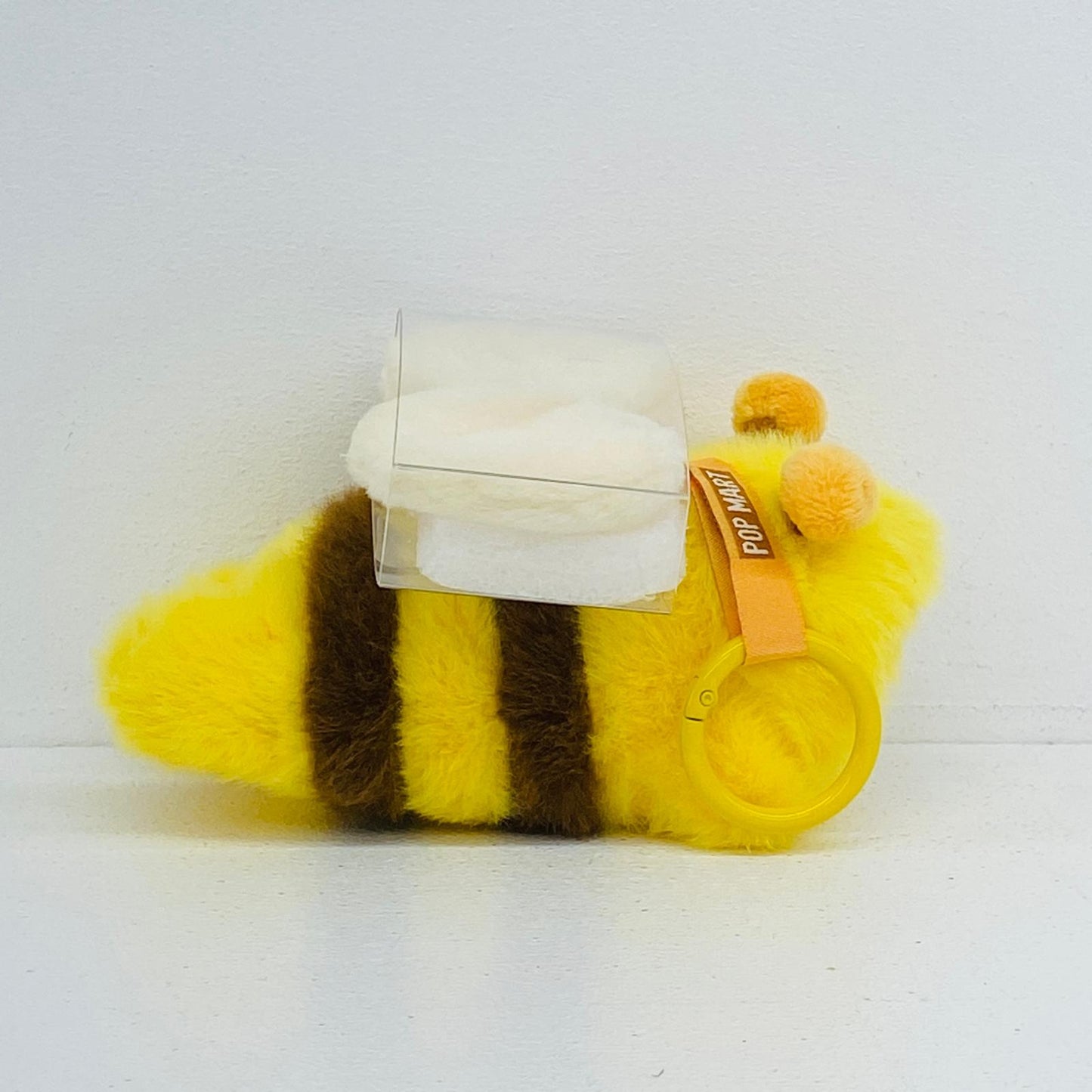 ぬいぐるみ Bee Baby 「POP MART PUCKY BABIES FLYING シリーズ ぬいぐるみペンダント」 Bee Baby PUCKY BABIES FLYING シリーズ【加古川物流】