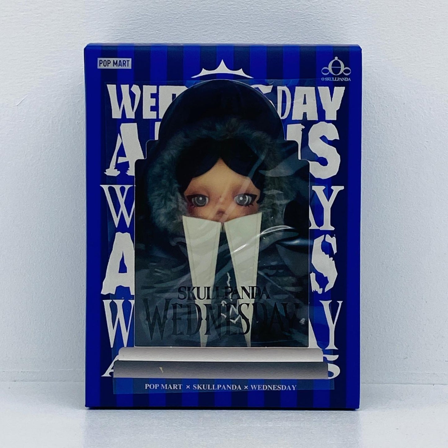 ぬいぐるみ SKULLPANDA × Wednesday Plush (Nevermore Academy Uniform Version) SKULLPANDA SKULLPANDA×Wednesday Plush【加古川物流】
