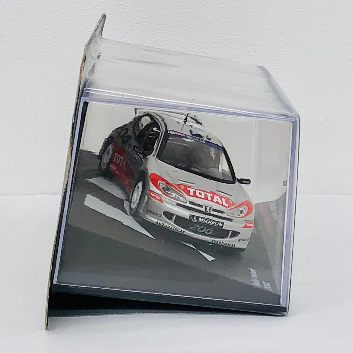 おもちゃ・玩具 [単品] 1/43 Peugeot 206 WRC プジョー シルバー「ラリーカーコレクション」 8号同梱品 Peugeot 206 WRC プジョー 1/43スケール【加古川物流】