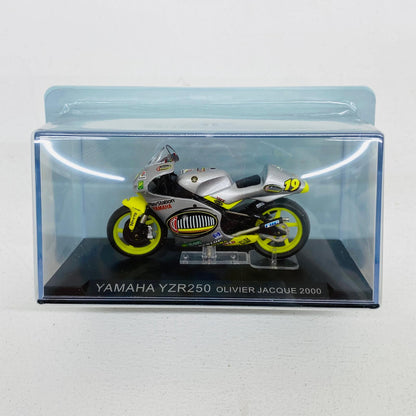 おもちゃ・玩具 [単品] 1/24 YAMAHA YZR250 OLIVIER JACQUE 2000(レッド) 「隔週刊チャンピオン・バイク・コレクション No.29」 同梱品 YAMAHA YZR250【加古川物流】