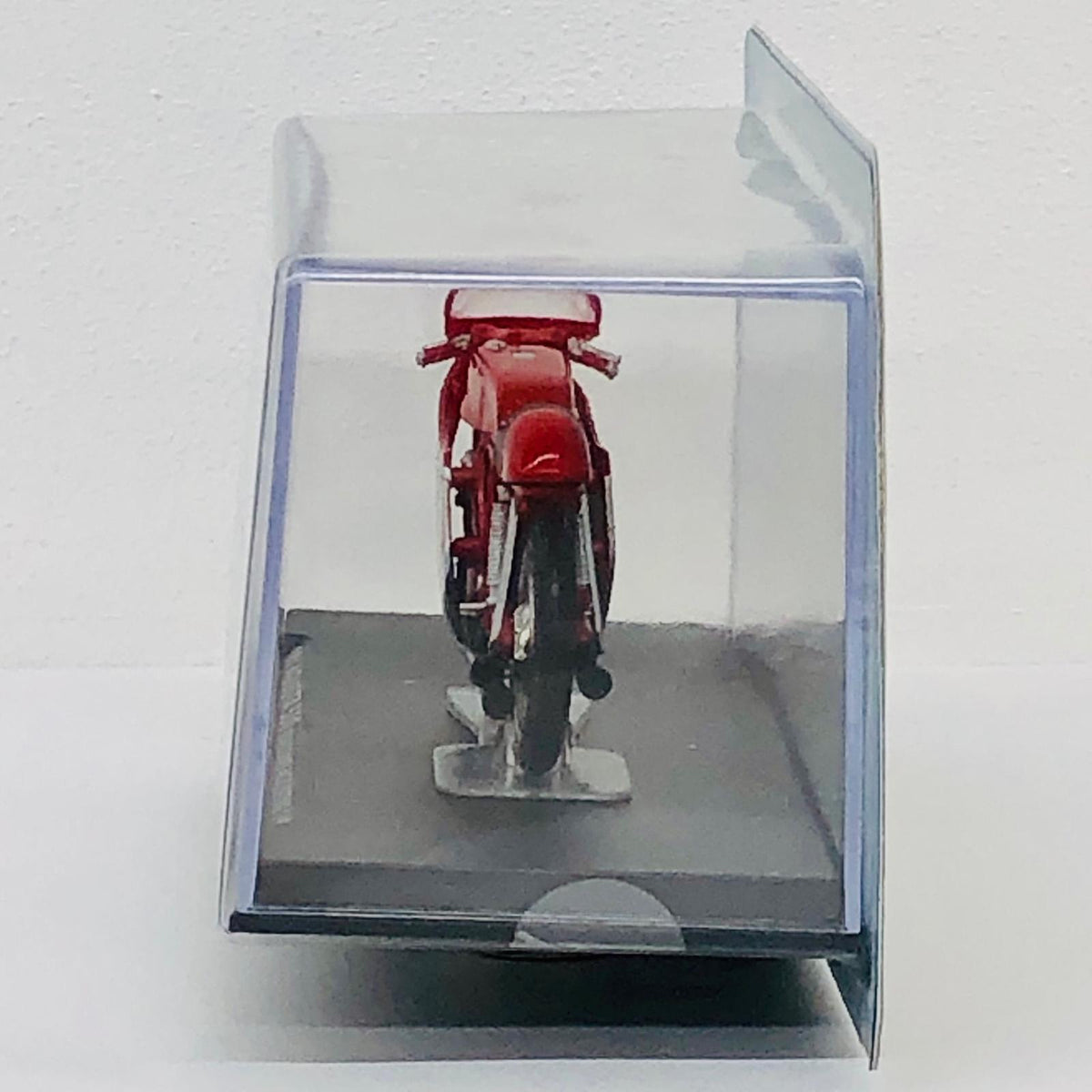 おもちゃ・玩具 [単品] MV AGUSTA 500 1967(レッド×シルバー) 「隔週刊チャンピオン・バイク・コレクション No.22」 同梱品 MV AGUSTA 500【加古川物流】