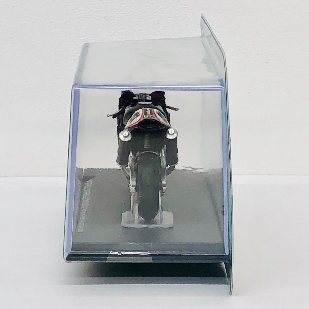 おもちゃ・玩具 [単品] 1/24 APRILIA RSV1000 NORIYUKI HAGA 2002 Playstation2 #41(ブラック×ホワイト×レッド) 「隔週刊チャンピオン・バイク・コレクション No.33」 同梱品 APRILIA RSV1000【加古川物流】