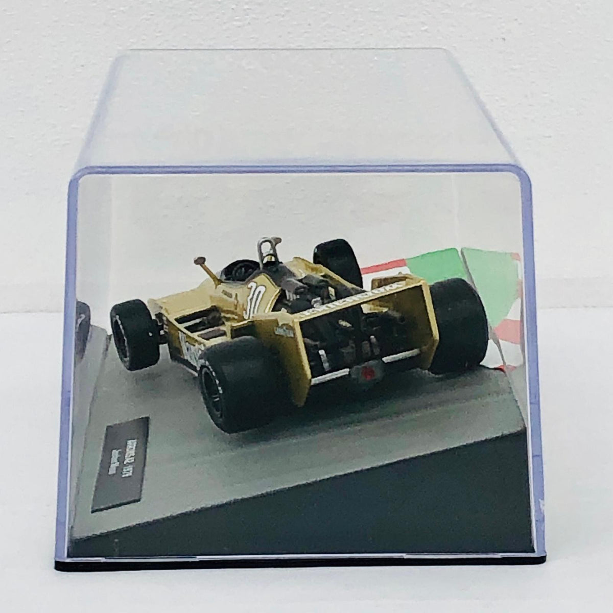 おもちゃ・玩具 [単品] 1/43 ARROWS A2 1979 Jochen Mass #30(ゴールド) 「F1マシンコレクション全国版 73」 同梱品 ARROWS A2 1979 Jochen Mass 1/43スケール【加古川物流】