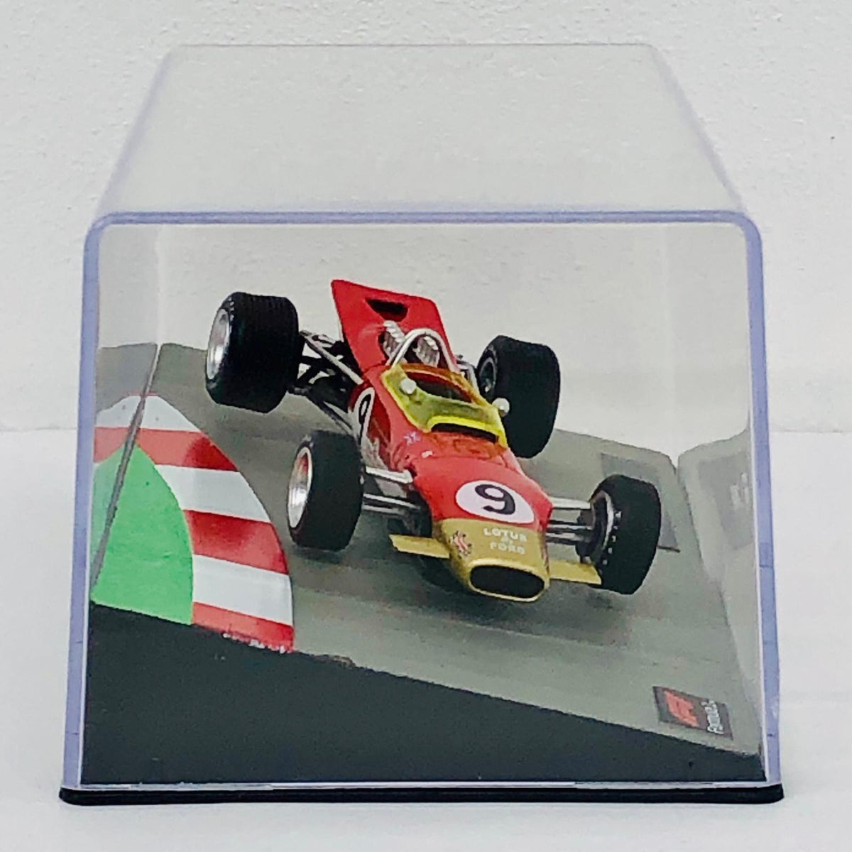 おもちゃ・玩具 [単品] 1/43 LOTUS 49B 1968 #9 グラハム・ヒル(レッド×ホワイト×ゴールド) 「F1マシンコレクション全国版 79」 同梱品 LOTUS 49B 1968 #9 グラハム・ヒル 1/43スケール【加古川物流】