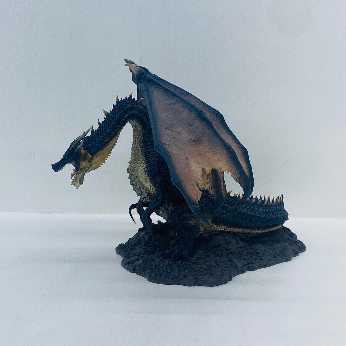 フィギュア 黒龍ミラボレアス「モンスターハンター」カプコンフィギュアビルダークリエイターズモデル 黒龍ミラボレアス カプコンフィギュアビルダー【フィギュア】【加古川物流】