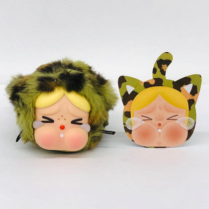 ぬいぐるみ Camo Cutie「CRYBABY Wild but Cutie Seriesビニールぬいぐるみペンダント」 POPMART Camo Cutie CRYBABY Wild but Cutie Seriesビニールぬいぐるみペンダント【加古川物流】