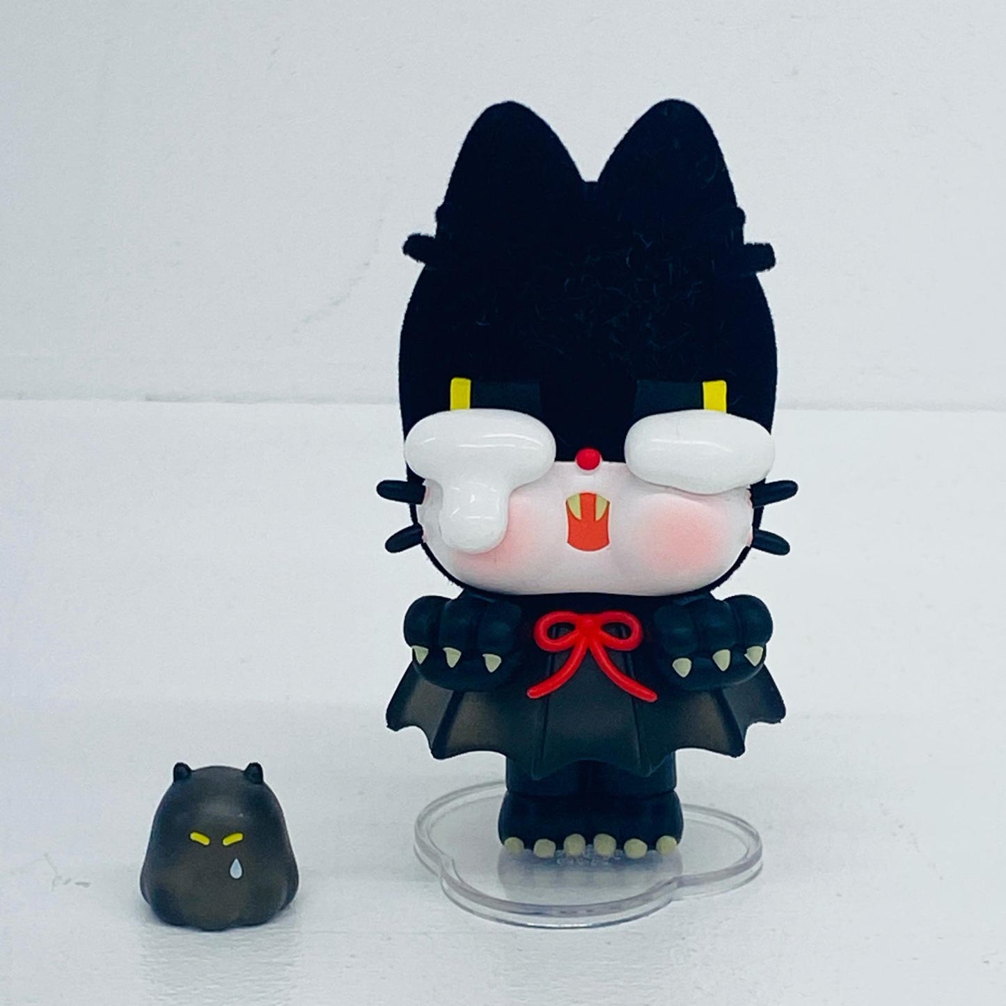フィギュア SPOOKY KITTY 「POPMART Crybaby Monster Tears シリーズ」 SPOOKY KITTY Crybaby Monster Tears シリーズ【フィギュア】【加古川物流】