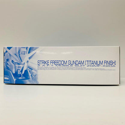 プラモデル 1/144RGZGMF-X20Aストライクフリーダムガンダムチタニウムフィニッシュ「機動戦士ガンダムSEEDDESTINY」プレミアムバンダイ限定[5061039] ZGMF-X20Aストライクフリーダムガンダムチタニウムフィニッシュ RG プレミアムバンダイ限定 5061039【加古川物流】