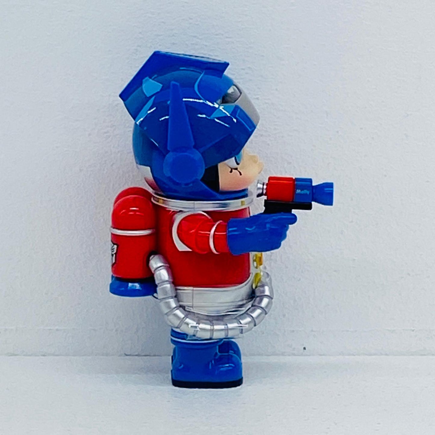 フィギュア Optimus Prime (BASIC) 「POPMART MEGA SPACE MOLLY 100% シリ－ズ」 Optimus Prime (BASIC) MEGA SPACE MOLLY 100%【フィギュア】【加古川物流】