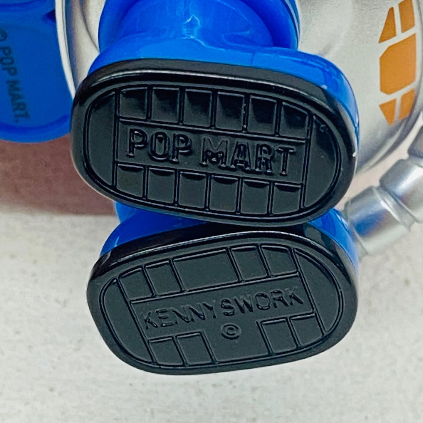 フィギュア Optimus Prime (BASIC) 「POPMART MEGA SPACE MOLLY 100% シリ－ズ」 Optimus Prime (BASIC) MEGA SPACE MOLLY 100%【フィギュア】【加古川物流】
