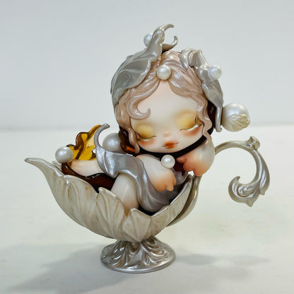 フィギュア 「POPMART SKULLPANDA The Feast Begins シリーズ PVCフィ The Gaddy Spoon SKULLPANDA The Feast Begins シリーズ【フィギュア】【加古川物流】