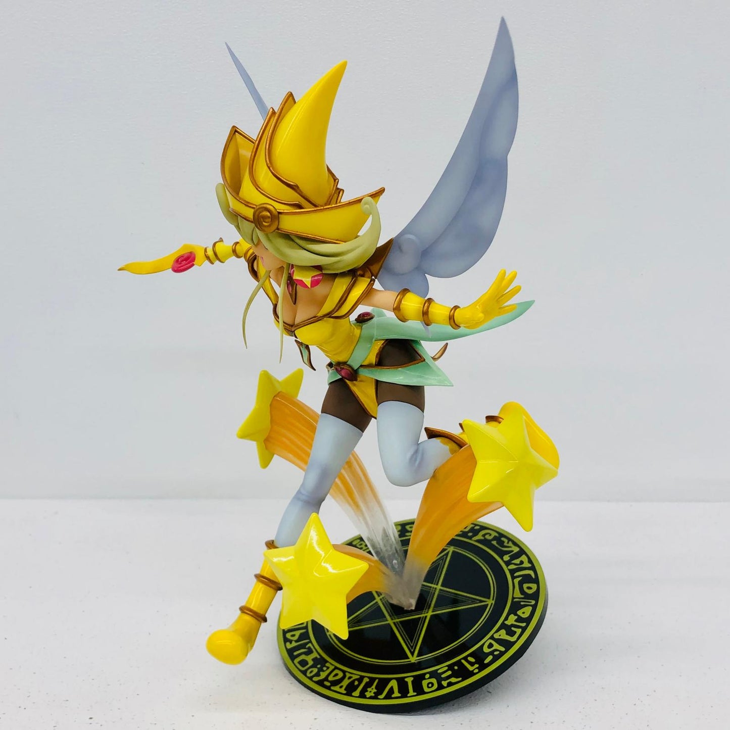 フィギュア 劇場版レモン・マジシャン・ガール「劇場版遊☆戯☆王THEDARKSIDEOFDIMENSIONS」1/7PVC製塗装済み完成品 劇場版レモン・マジシャン・ガール【フィギュア】【加古川物流】