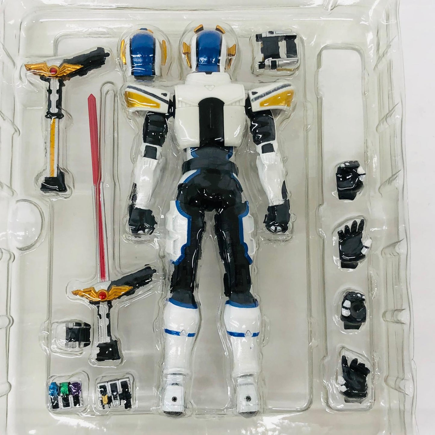 フィギュア S.H.Figuarts仮面ライダーイクサ「仮面ライダーキバ」 仮面ライダーイクサ S.H.Figuarts【フィギュア】【加古川物流】