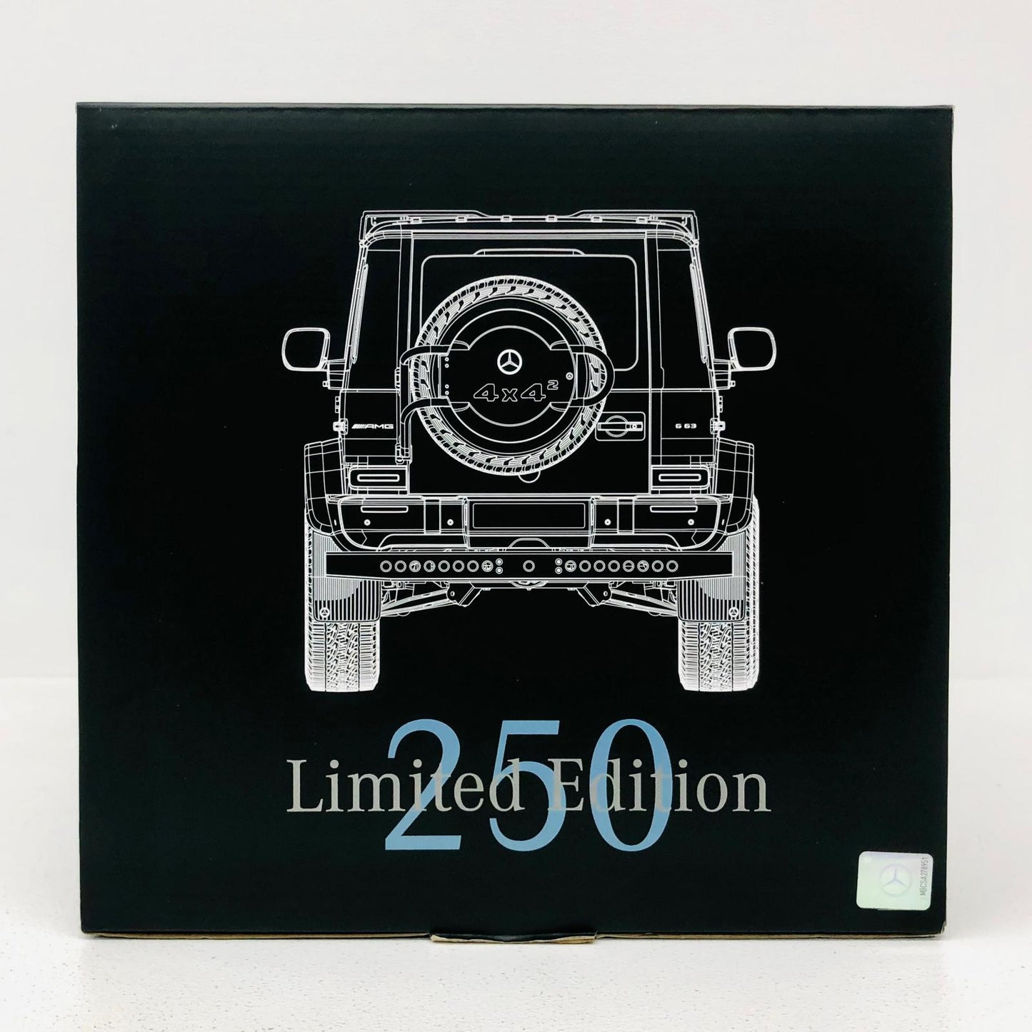 その他ホビー 1/12 Mercedes-AMG G 63 4x42 W463 Vintage Blue B66960839 Mercedes-AMG G63 4x42【加古川物流】