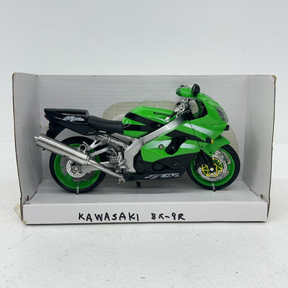 おもちゃ・玩具 1/12 KAWASAKI ZX-9R カワサキ ニンジャ New-Ray Toys KAWASAKI ZX-9R ニンジャ【加古川物流】