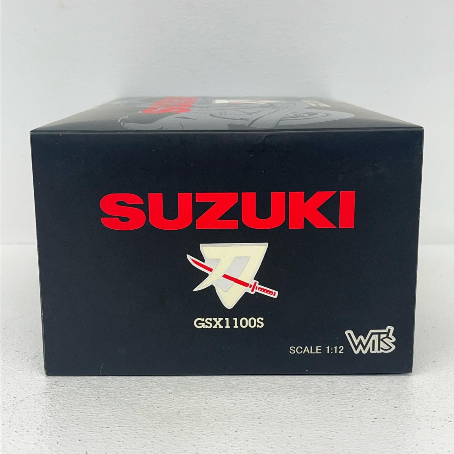 おもちゃ・玩具 1/12 スズキ GSX1100S 刀/ブライトシルバーメタリック スズキ GSX1100S 刀【加古川物流】