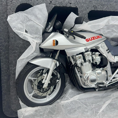 おもちゃ・玩具 1/12 スズキ GSX1100S 刀/ブライトシルバーメタリック スズキ GSX1100S 刀【加古川物流】