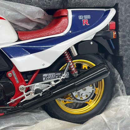 おもちゃ・玩具 1/12 HONDA CB1100RD(レッド×ホワイト×ブルー) [BH121] HONDA CB1100RD【加古川物流】