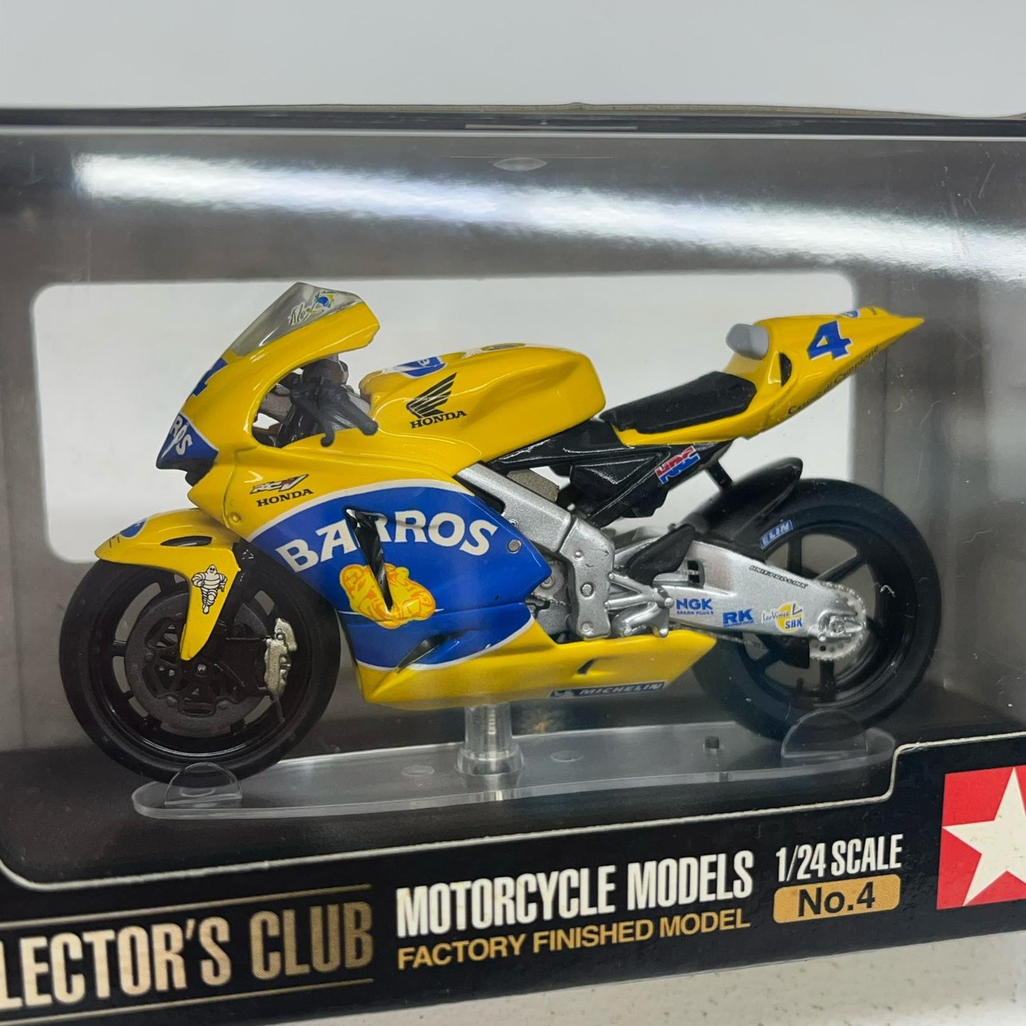 おもちゃ・玩具 1/24 チームHonda ポンス RC211V ’05 MICHELIN #4(イエロー×ブルー) 「コレクターズクラブ モーターサイクルモデルズ」 [26804] チームHonda ポンス RC211V ’05 MICHELIN【加古川物流】